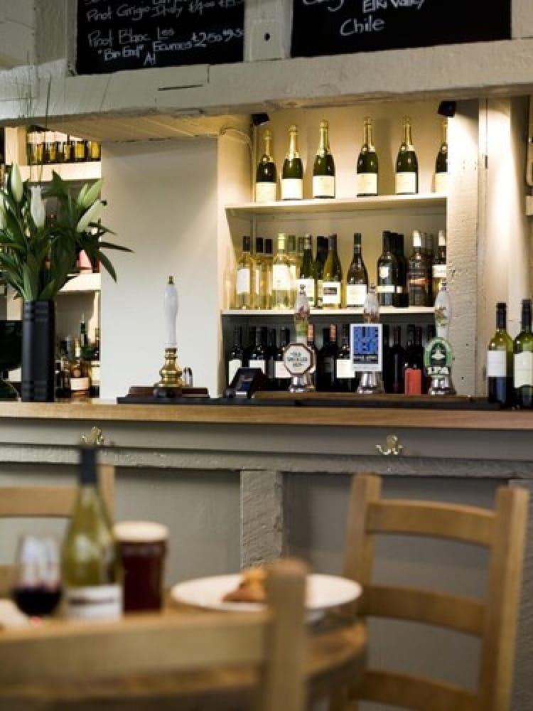 The White Hart Inn وينشكومبي المظهر الخارجي الصورة