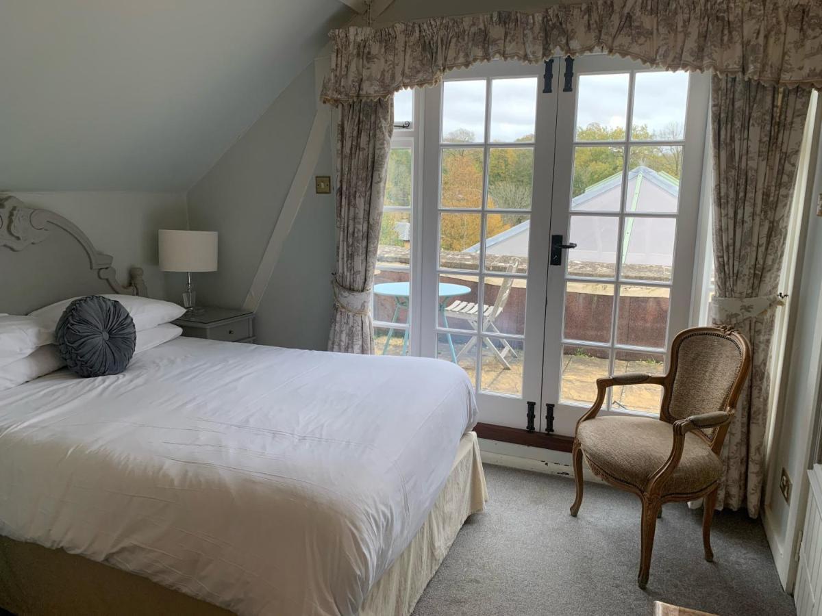 The White Hart Inn وينشكومبي المظهر الخارجي الصورة