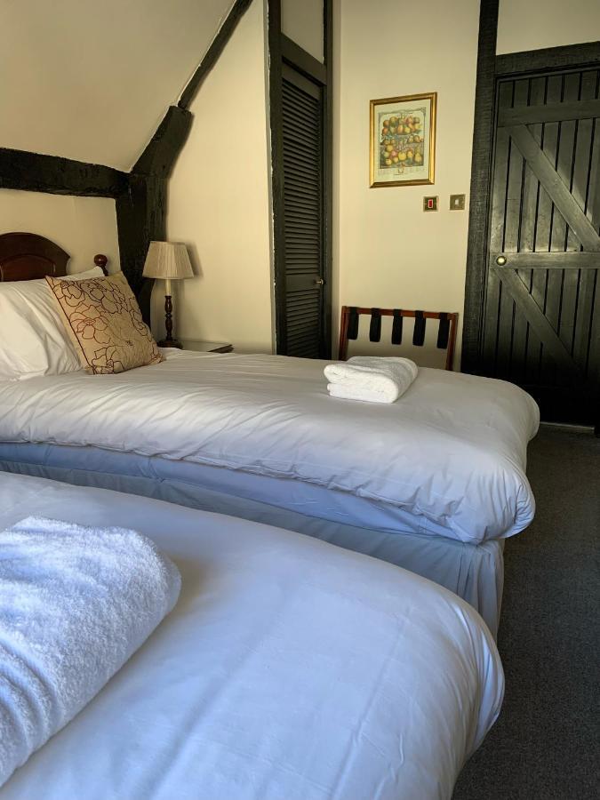 The White Hart Inn وينشكومبي المظهر الخارجي الصورة