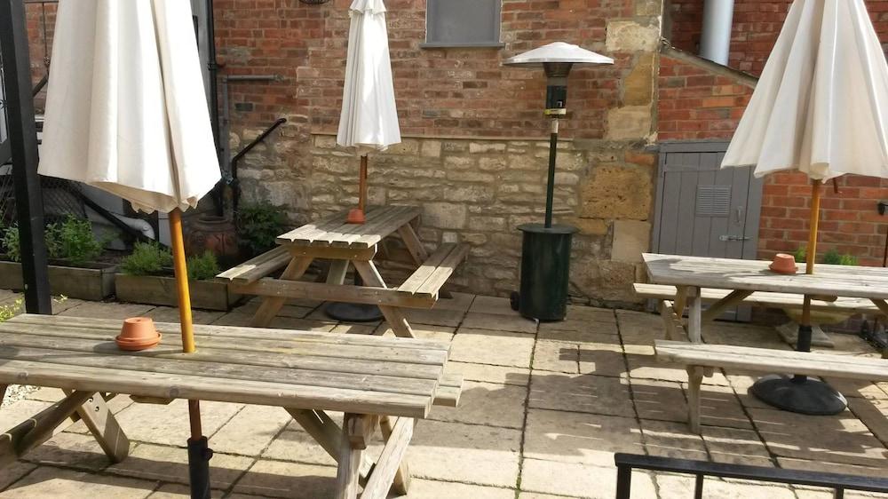 The White Hart Inn وينشكومبي المظهر الخارجي الصورة