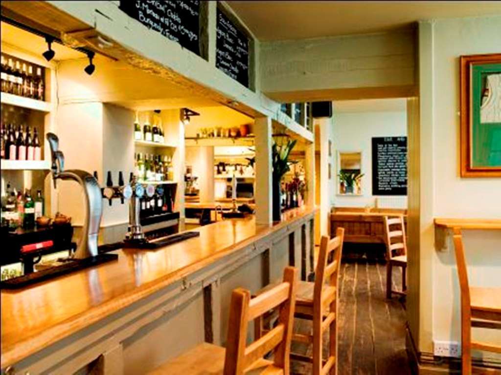 The White Hart Inn وينشكومبي المطعم الصورة