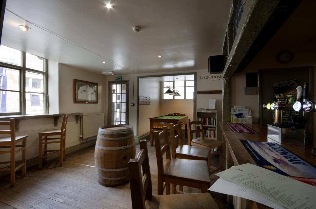 The White Hart Inn وينشكومبي المظهر الخارجي الصورة